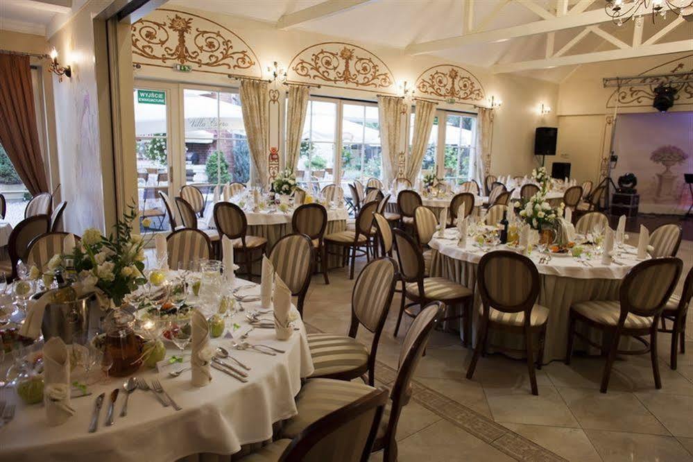 Villa Estera - Hotel & Restauracja Michałowice Eksteriør bilde
