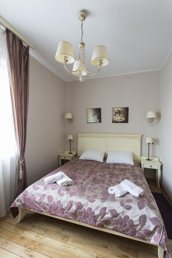Villa Estera - Hotel & Restauracja Michałowice Eksteriør bilde